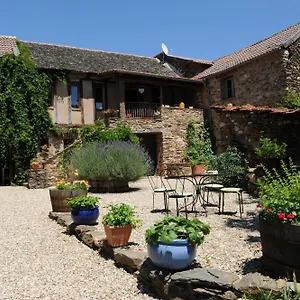 https://chambres-dhotes-le-puits-damour.midi-pyreneeshotels.com
